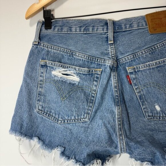 LEVI’S 501® ORIGINAL FIT HIGH RISE WOMEN'S SHORTS SIZE 28 - Picture 9 of 14